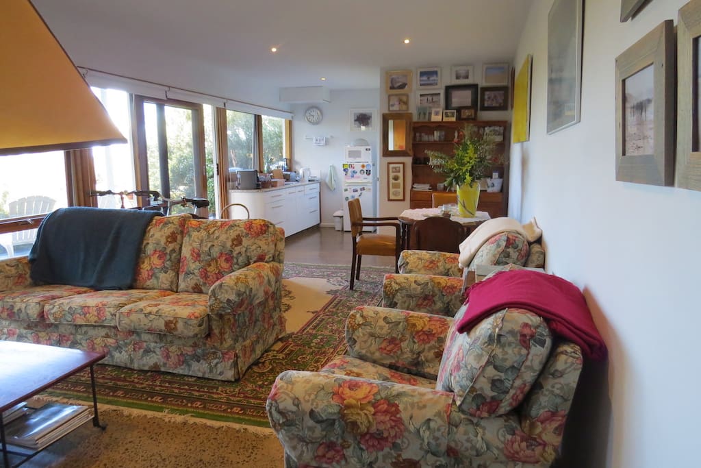 Lounge room