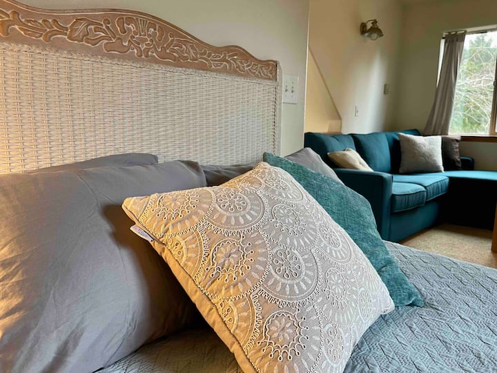 Podkrovná spálňa a obývacia izba