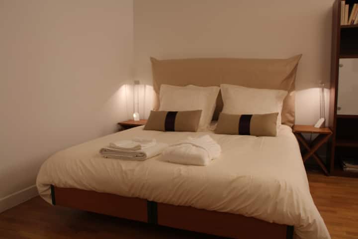 Un Jardin En Ville & Parking 5paris - Levallois-Perret