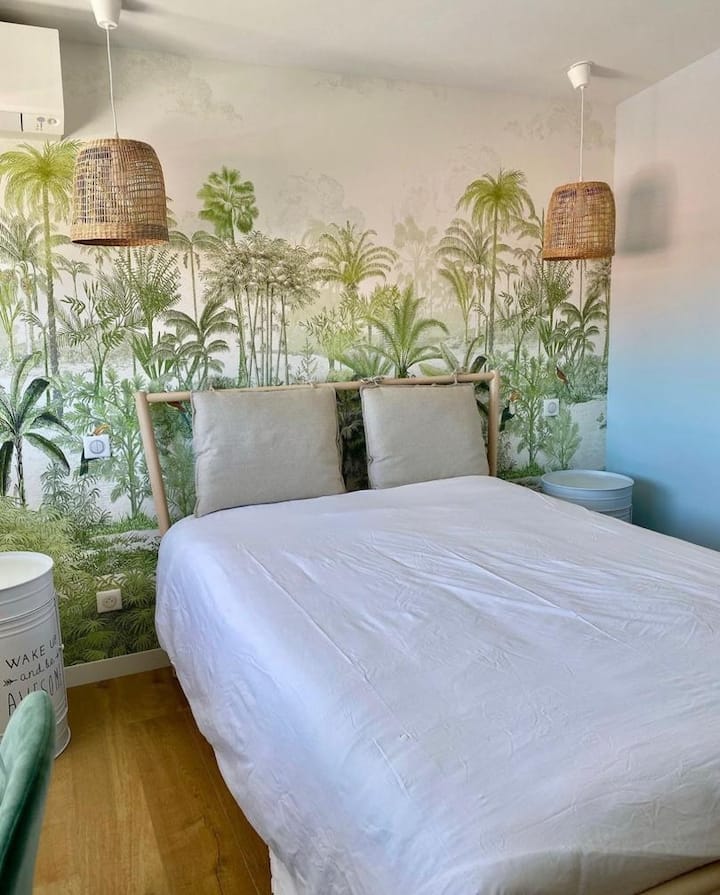 Spálňa 1 Esprit džungľa na poschodí 