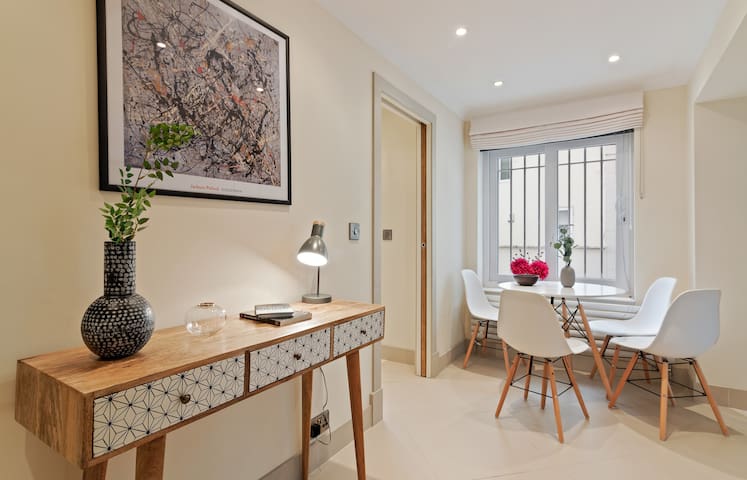 Luxury Knightsbridge 2bed Nr Harrods Hyde Park Apartments For