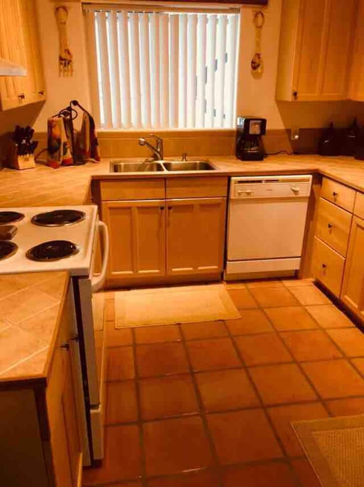 Beautiful Cave Creek Casita Views ! Guesthouses for Rent