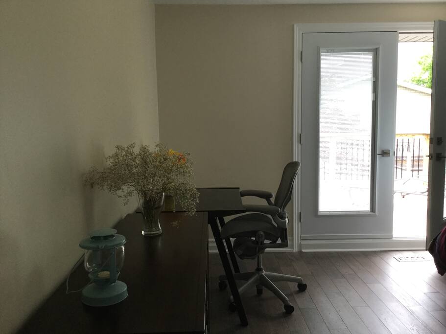 Master bedroom with queen size bed, private bathroom and balcony - 2 guests