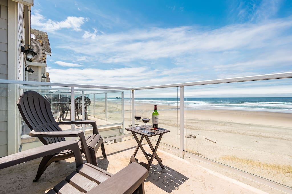 Enjoy spectacular ocean views at Edge of the Pacific