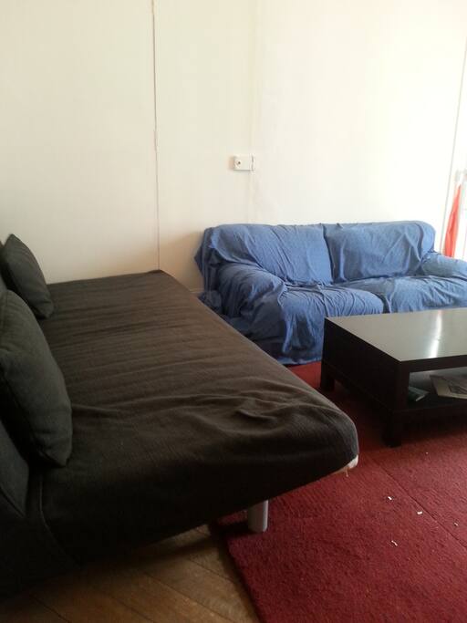 Living room (3/3)