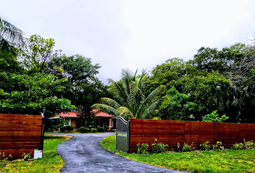 Villa Fiore main entrance