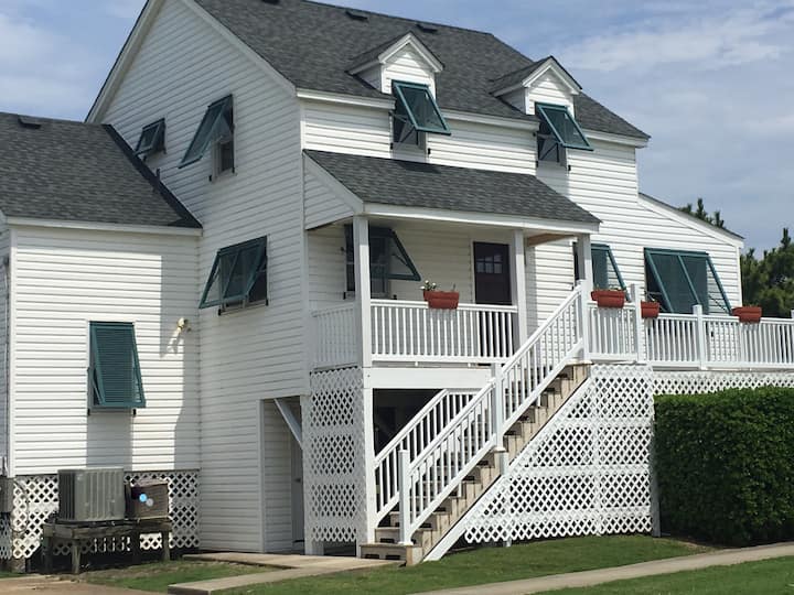 Wilbur's House 280 Oceanside 6 Bedrms Sleeps 12 Houses for Rent in Kill Devil Hills, North