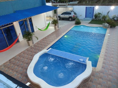 Cabaña C Villa Liliana 4 habitaciones 20 personas