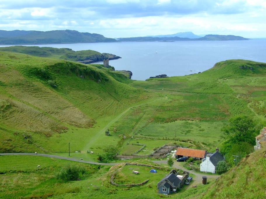 Bunkhouse with views to the coast, other islands in the distance