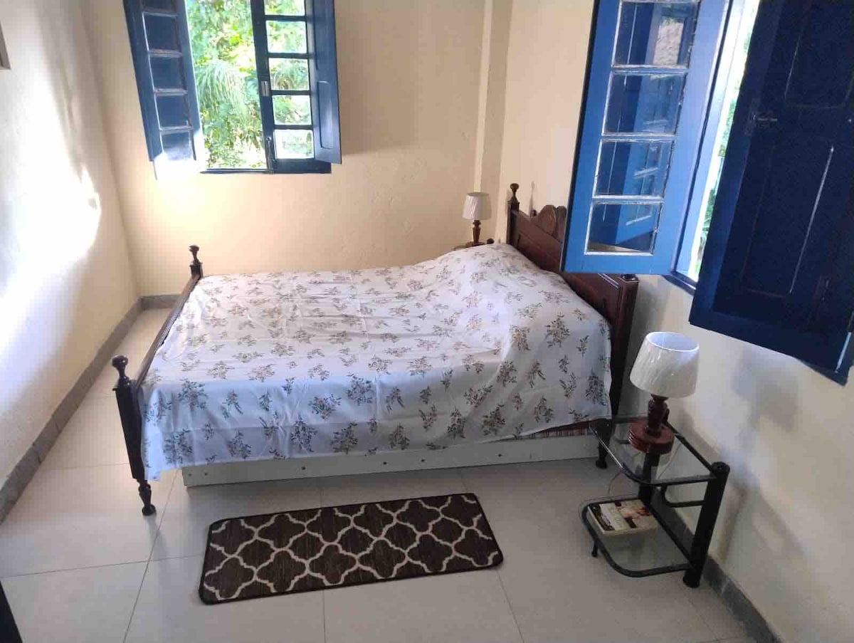 غرفة النوم 1