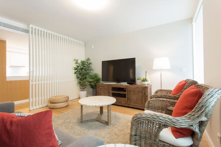 Modern & Contemporary • Av. Liberdade • AC • Park