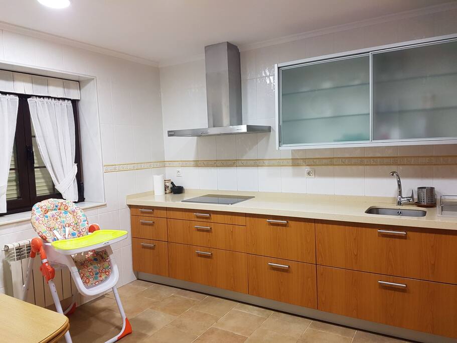 cocina con trona