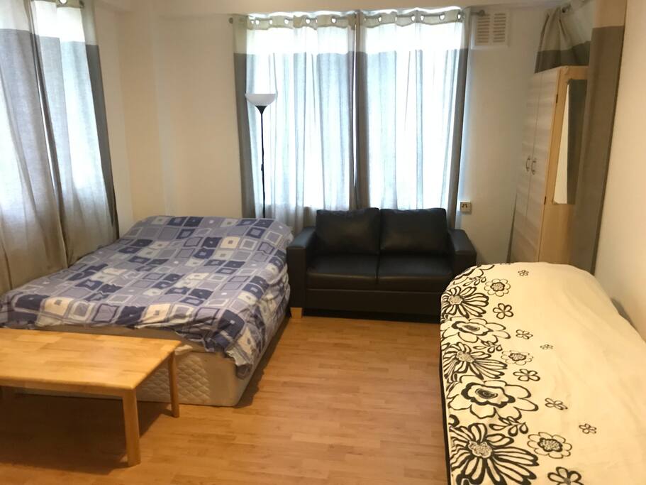 Incredible Double/Single Bedroom with Sofa