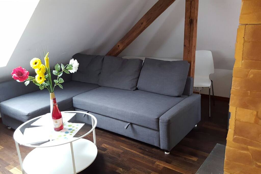 Schlafcouch im Wohnzimmer