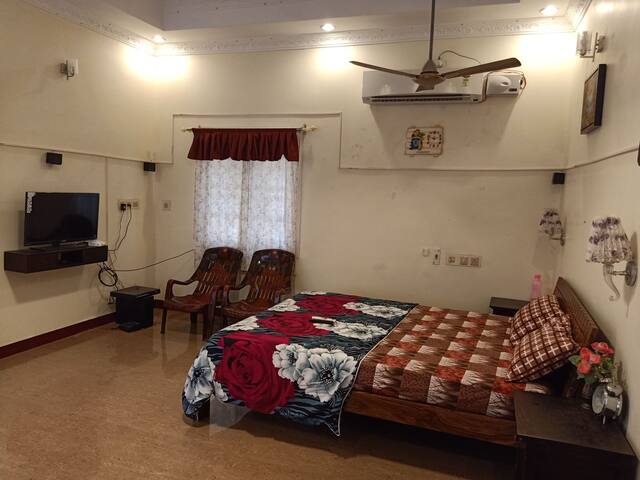 Airbnb Thiruporur Holiday Rentals Places To Stay Tamil