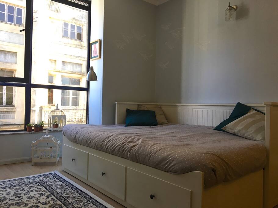 Single or king size bed as you wish :)