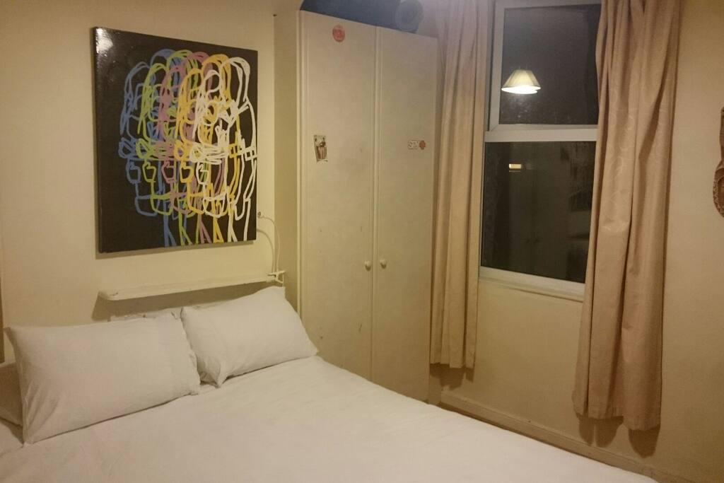 Comfortable double bed