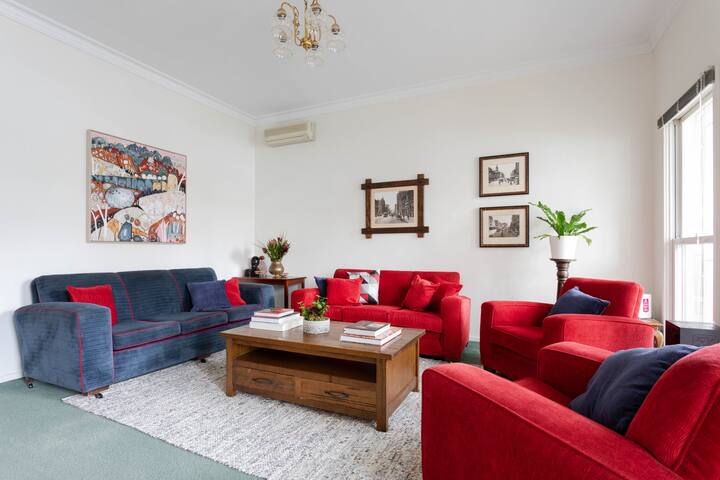 Gorgeous inner city family house in Prahran gallery image 5