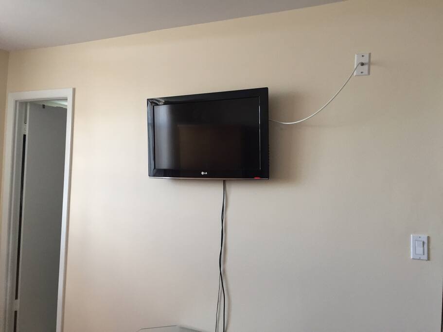 Cable tv with free wifi