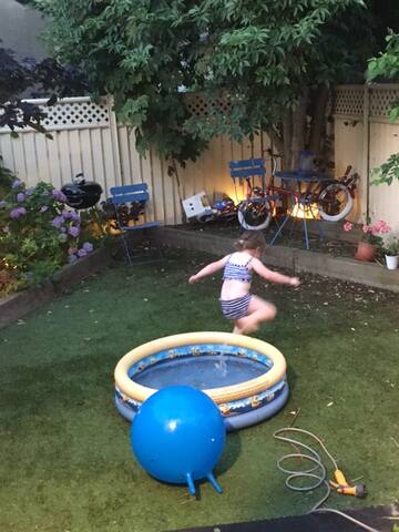 Trendy Stoneybatter – 4 Bedrooms & 2 Bathrooms gallery image 2