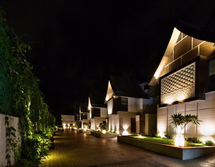 Exterior image 1