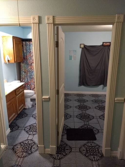 Keyed Enter for Privacy if leaving room