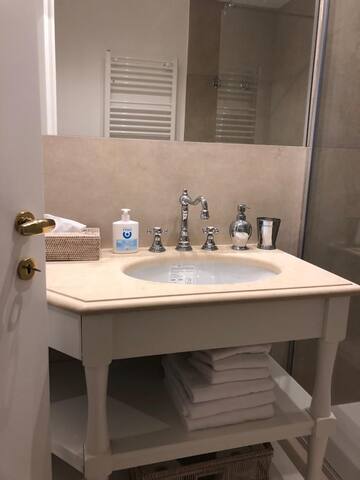 Notti magiche a Venezia – 027042 – LOC – 08915 gallery image 4