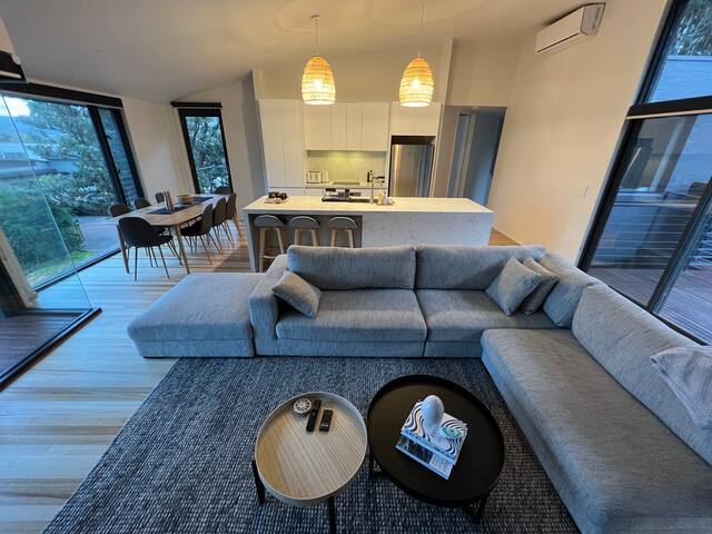 Blu Mati Coastal Retreat – sea views gallery image 5