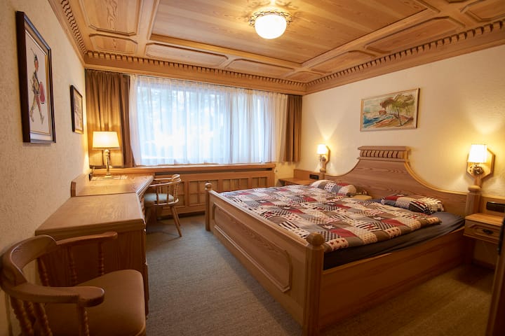 Camera da letto con letto 2x2m