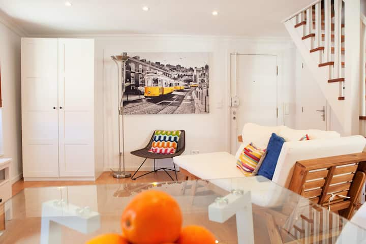 Duplex in Alfama - Go2Lisbon