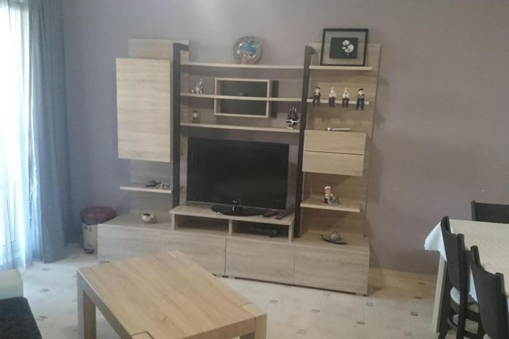 Zona giorno, divano letto, tv