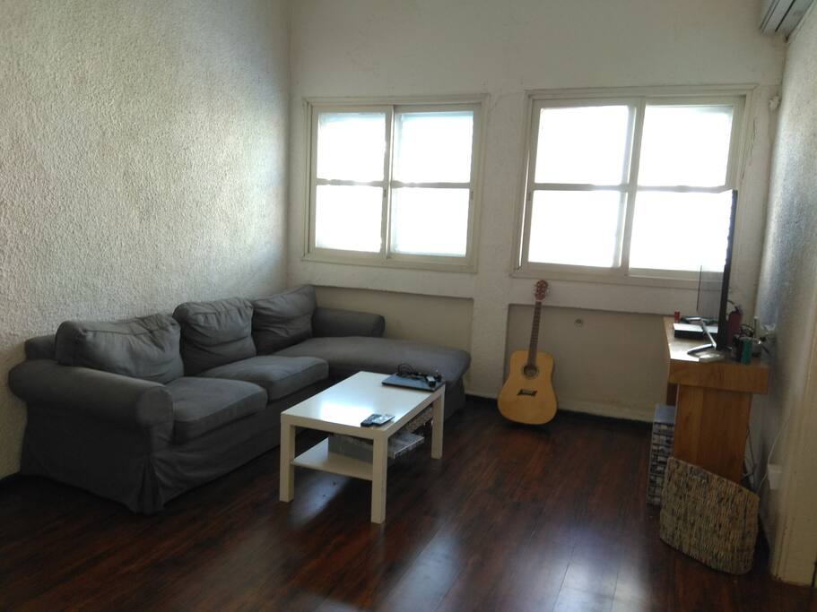 Spacious living room