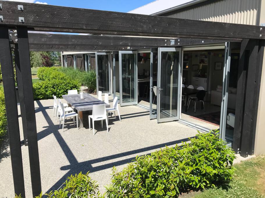 Indoor/outdoor living