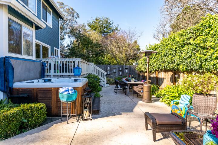 Half Moon Bay Coastal Home Walk Beach & Harbor SPA gallery image 3