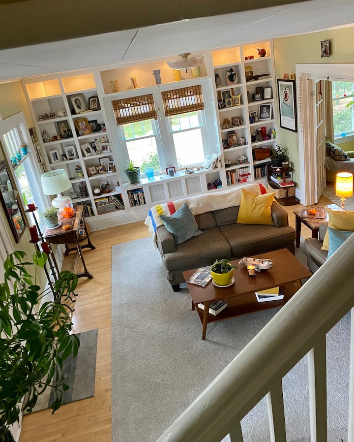 Cozy Bedroom In Centrally Located Home Near Beach - Marquette, MI