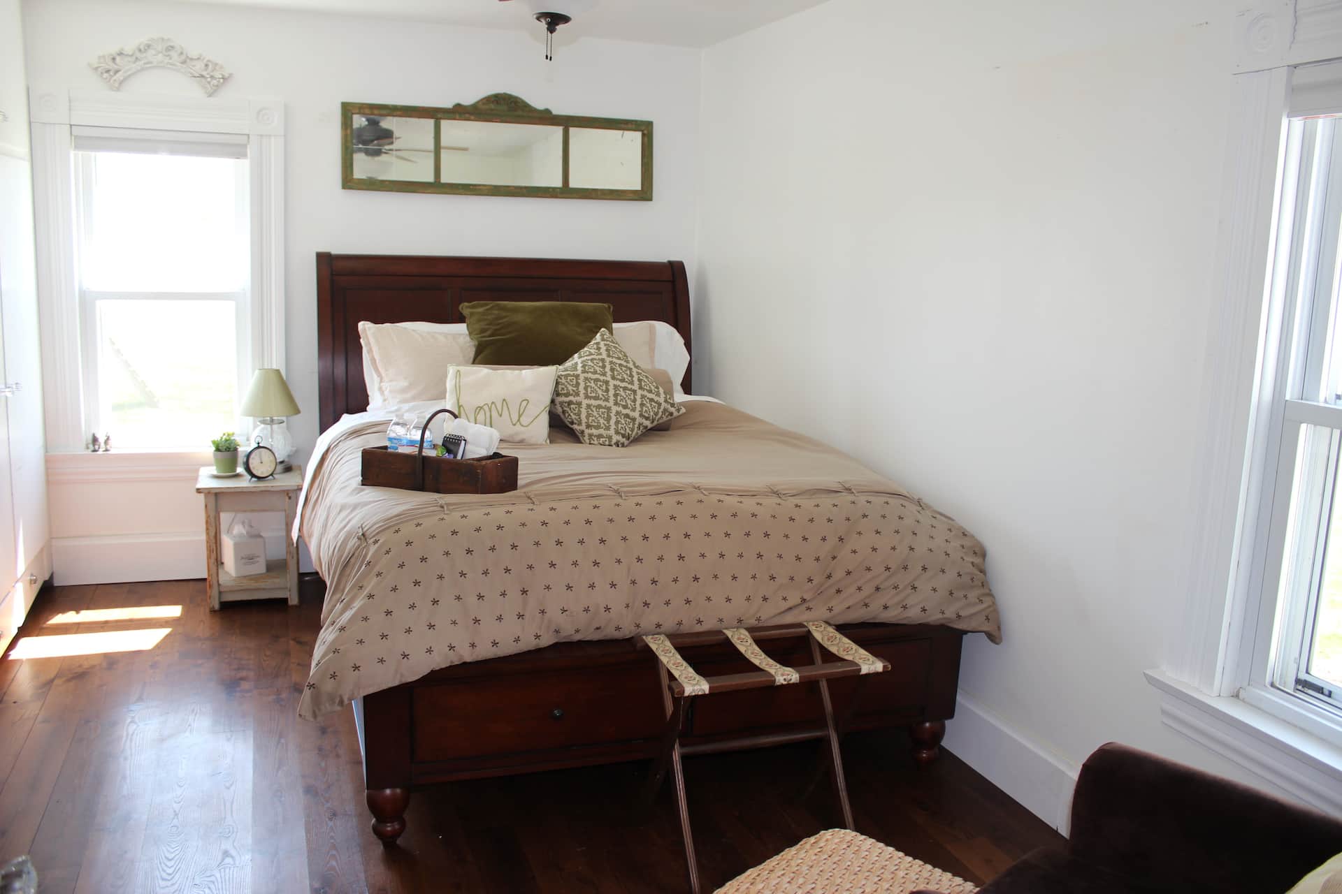 1898 Farmhouse on 75 acres - MJ's Farm