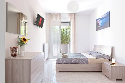 FREE PARKING ★★★★★ Elegant Apartment with Suite