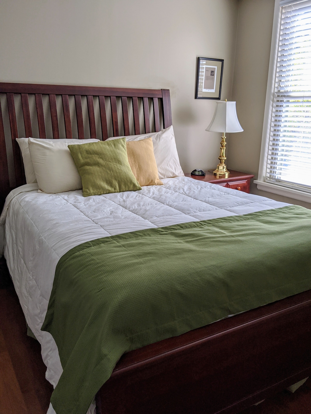 Lakeview Guest House