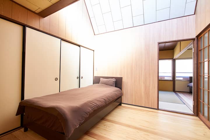 Горе/Центар за спална соба/1 единечен кревет