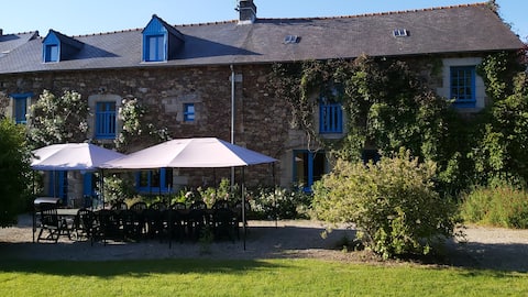 Suite- Saint Suliac-Family-Ensuite with Bath-Garden View
