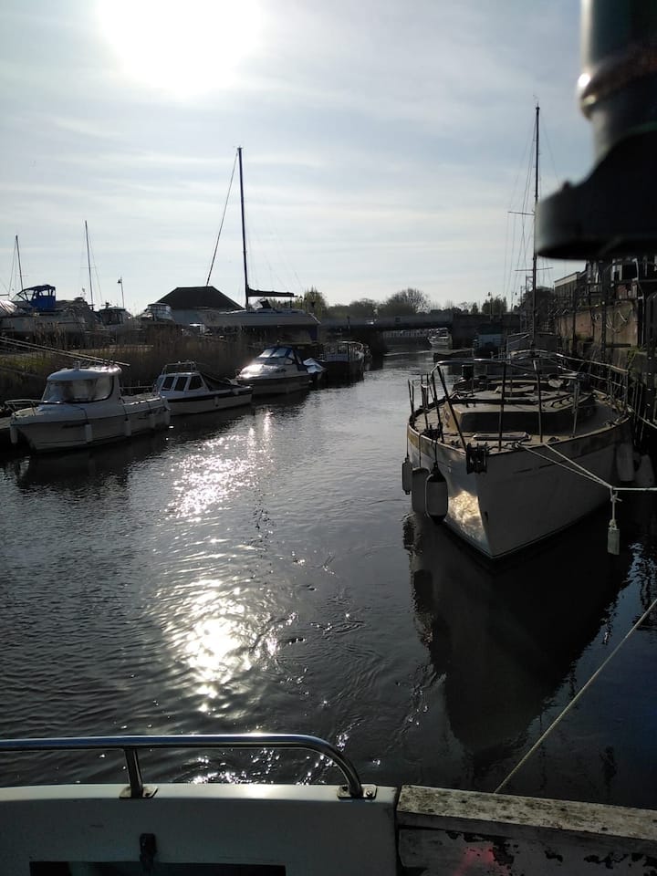 7 Best Houseboats For Rent In Kent, England Updated 2024 Trip101