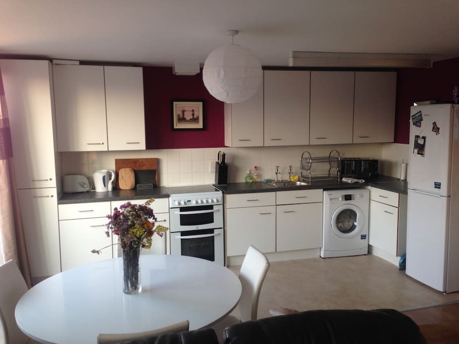 Fully equipped kitchen incl. washing maching