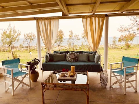 The hideaway of the deep blue.