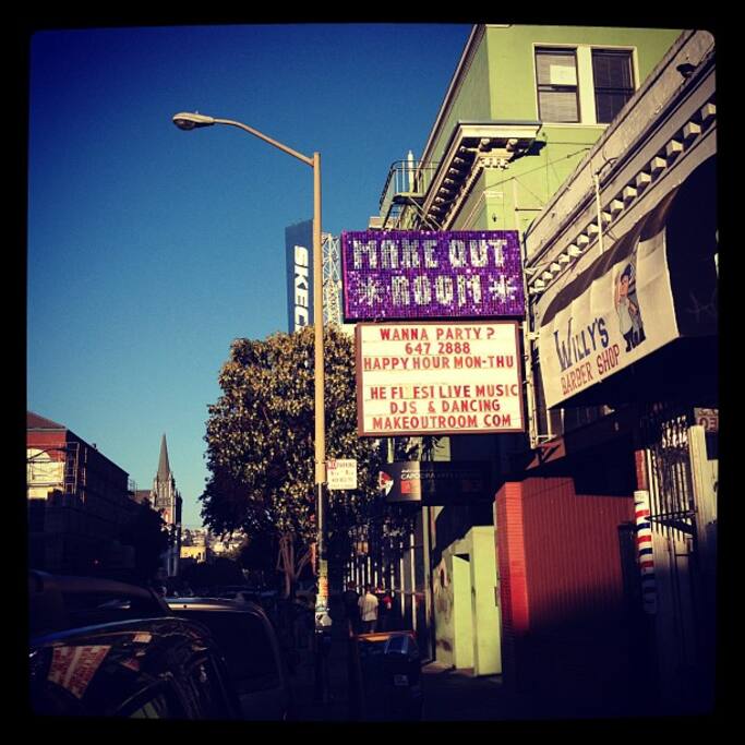 Mission District semtinde Make-Out Room adlı yerin fotoğrafı