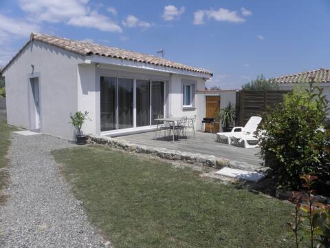 Great couple! Carcassonne detached villa 7 km away