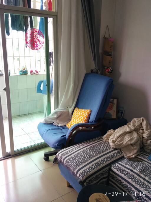 客厅和露天阳台living room and balcony to look countryside view