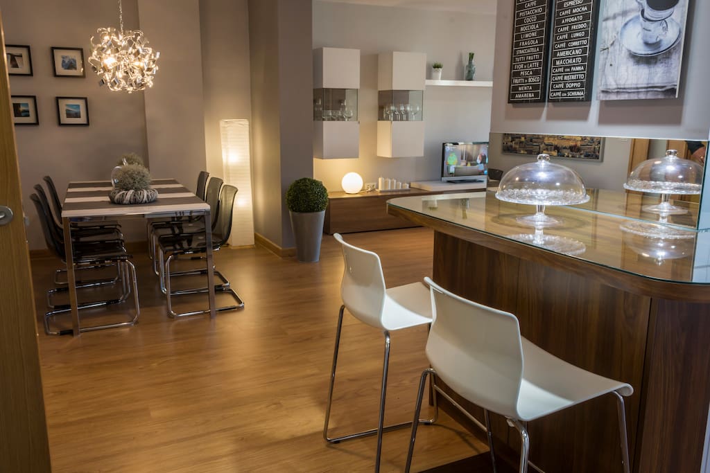 Open concept: living integrado de salón - comedor - cocina.