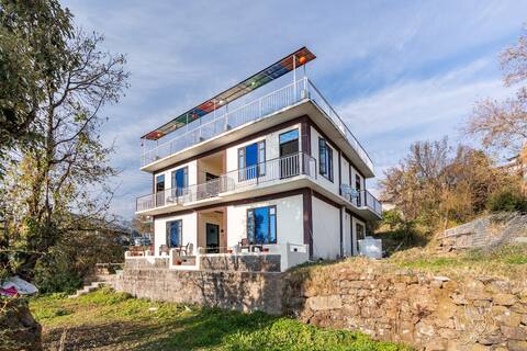 Sharry's Homestay
Dharamsala tour Planner 6006177985