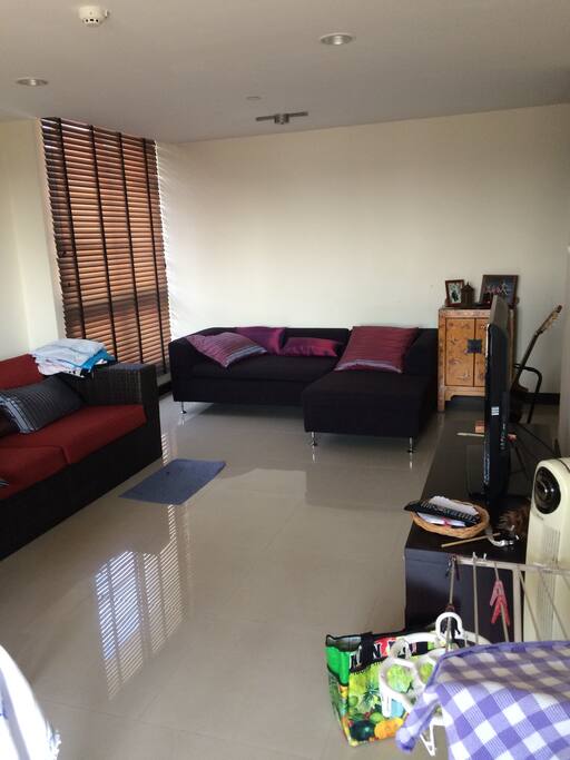 Two sofas, TV, wifi