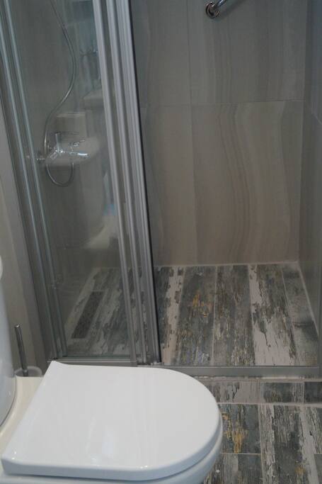 Modern design Bathrooms.